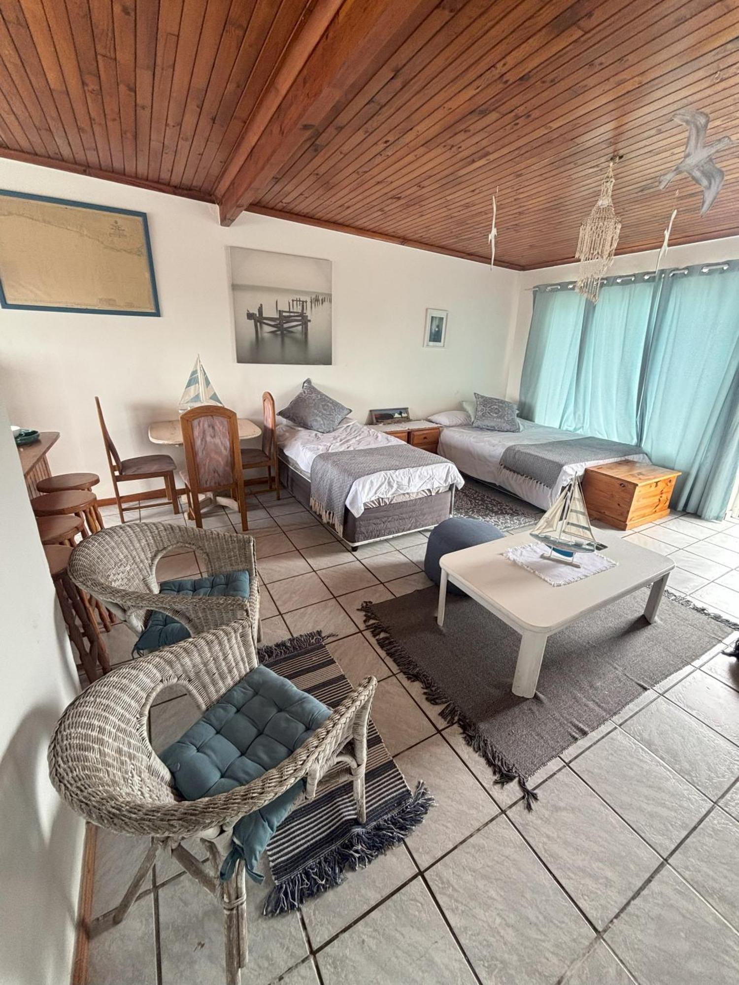Seal Point Apartments Cape St. Francis Εξωτερικό φωτογραφία